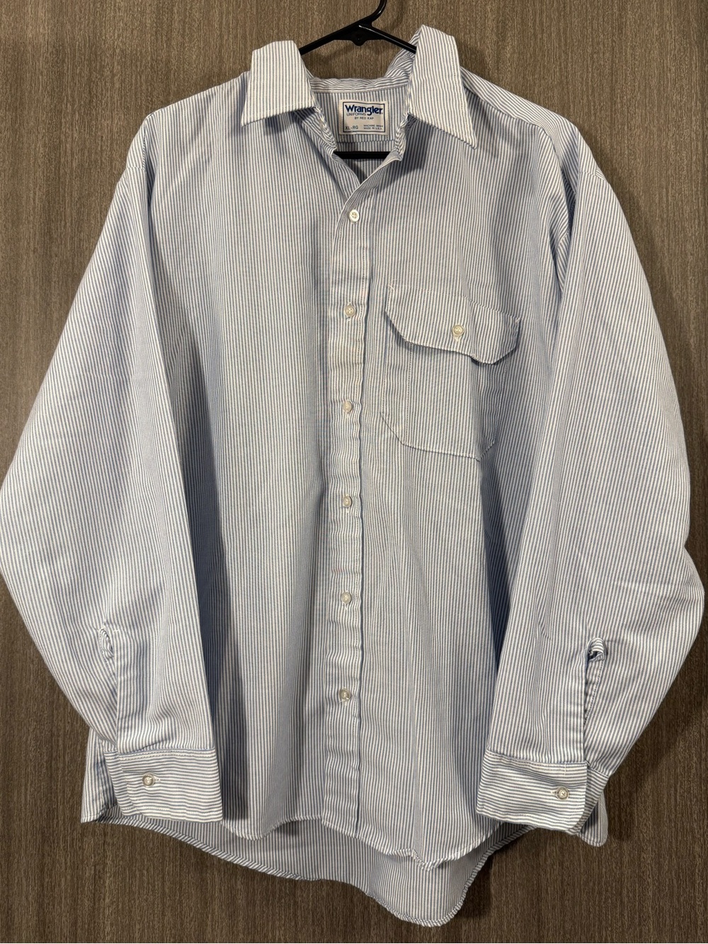 EUC!! Vintage Wrangler Button Down Top